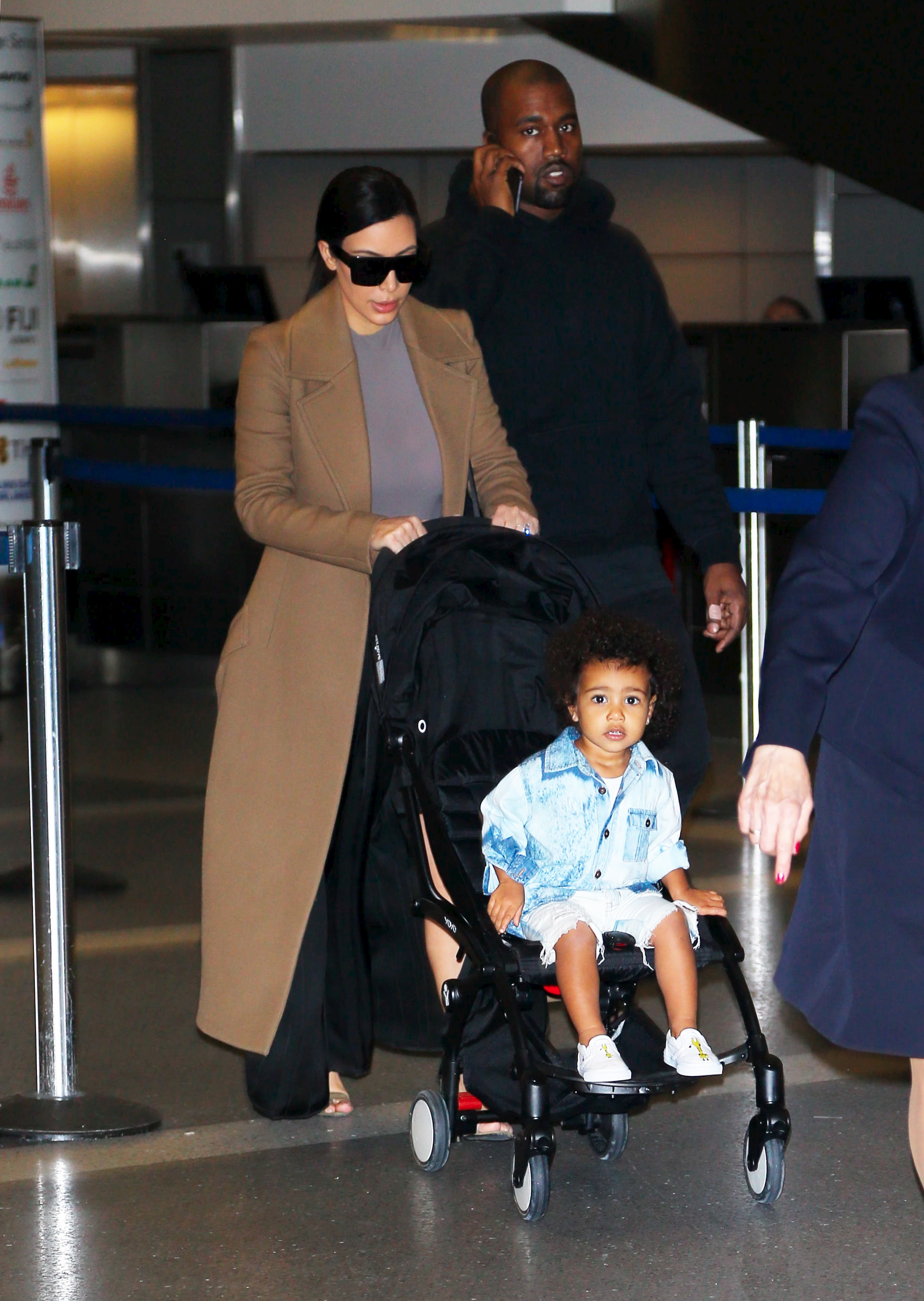 Access_Kardashian_06.jpeg