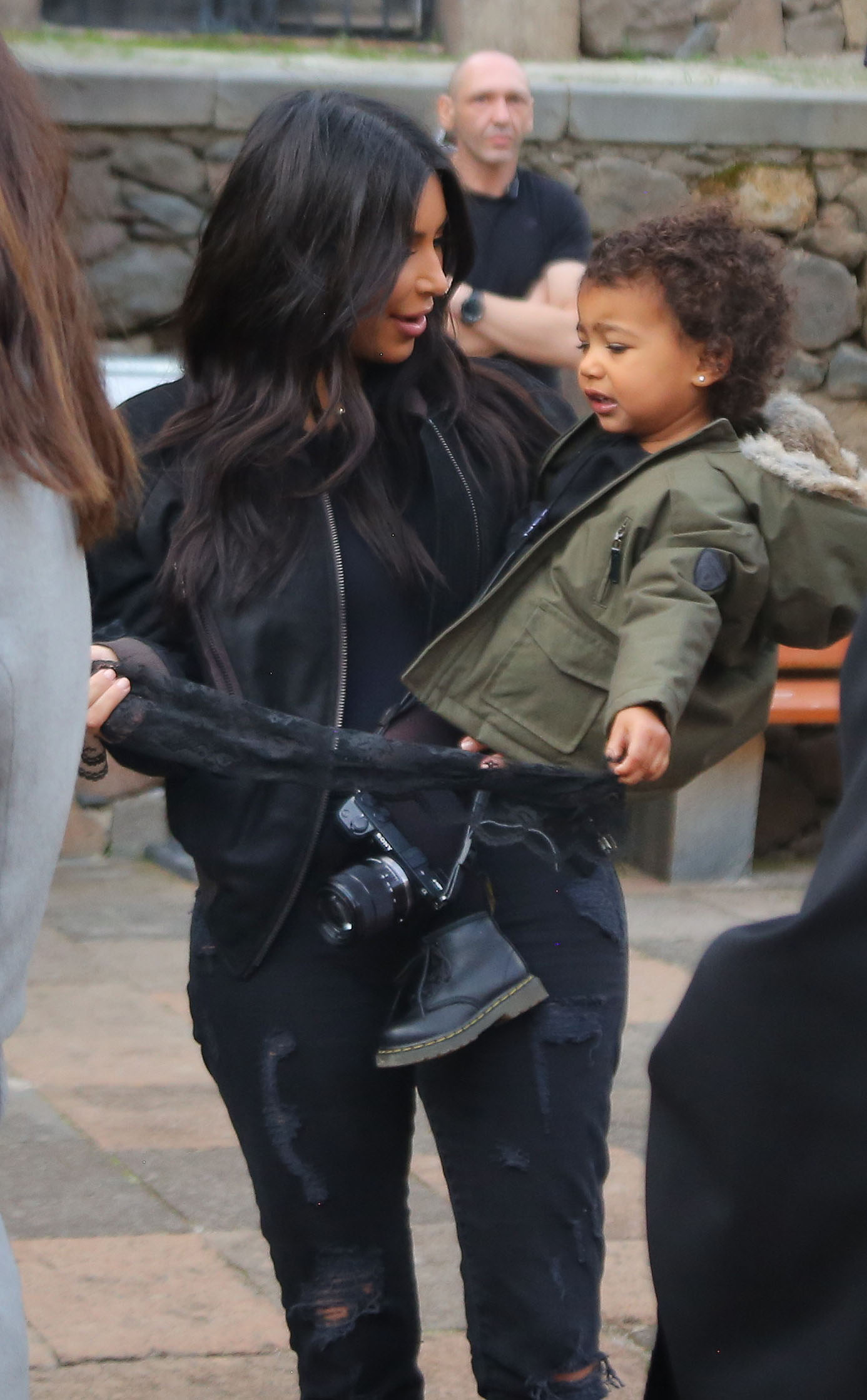 Access_Kardashian_03.jpg