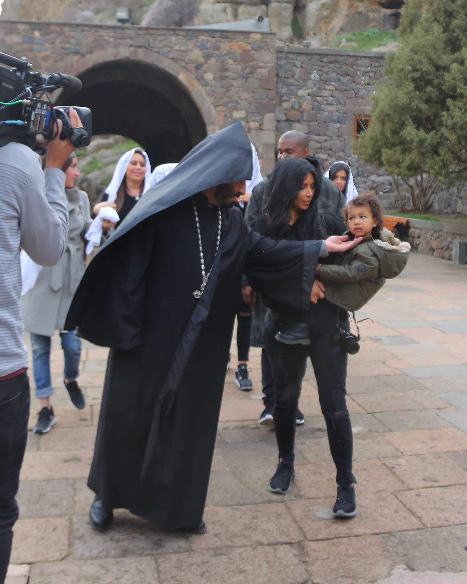 Access_Kardashian_05.jpg