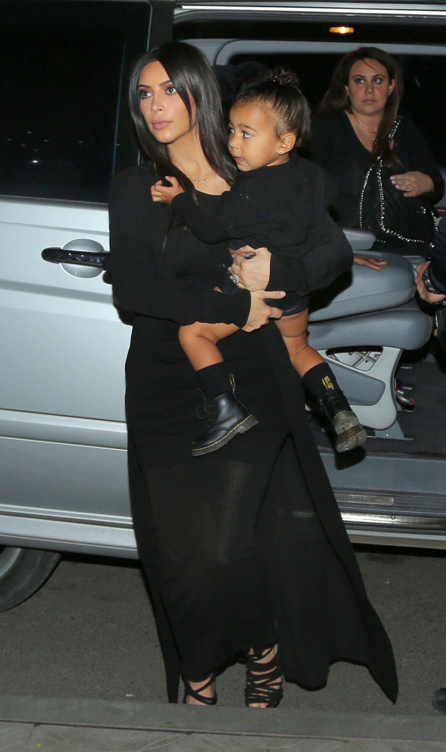 Access_Kardashian_07.jpg