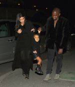 Access_Kardashian_02.jpg