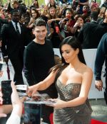 Access_Kardashian_06.jpg
