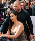 Access_Kardashian_09.jpg