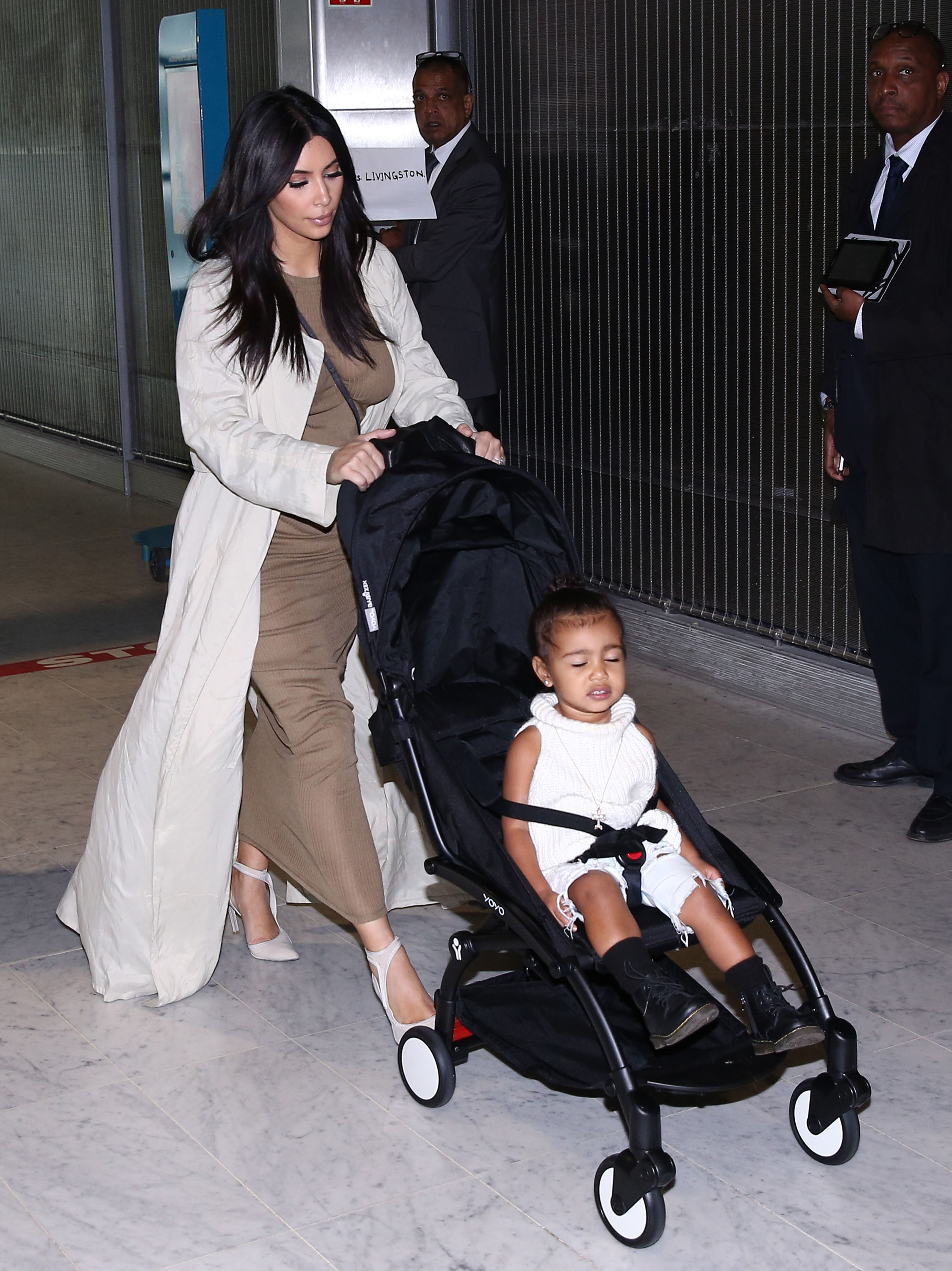 Access_Kardashian_06.jpg