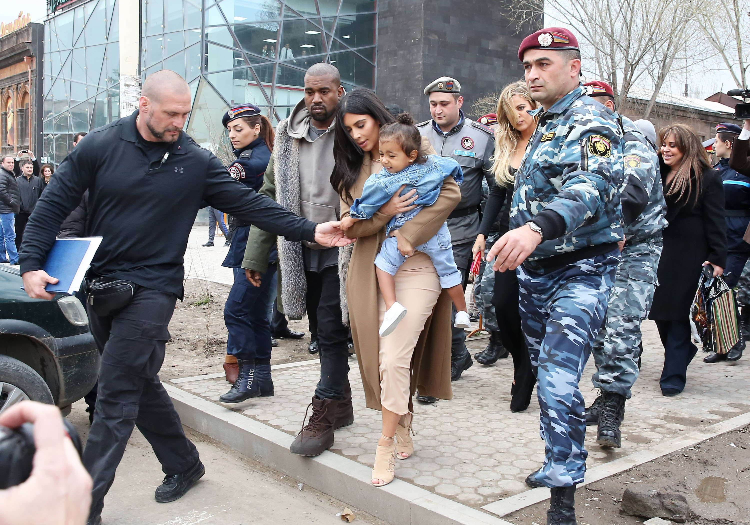 Access_Kardashian_015.jpg