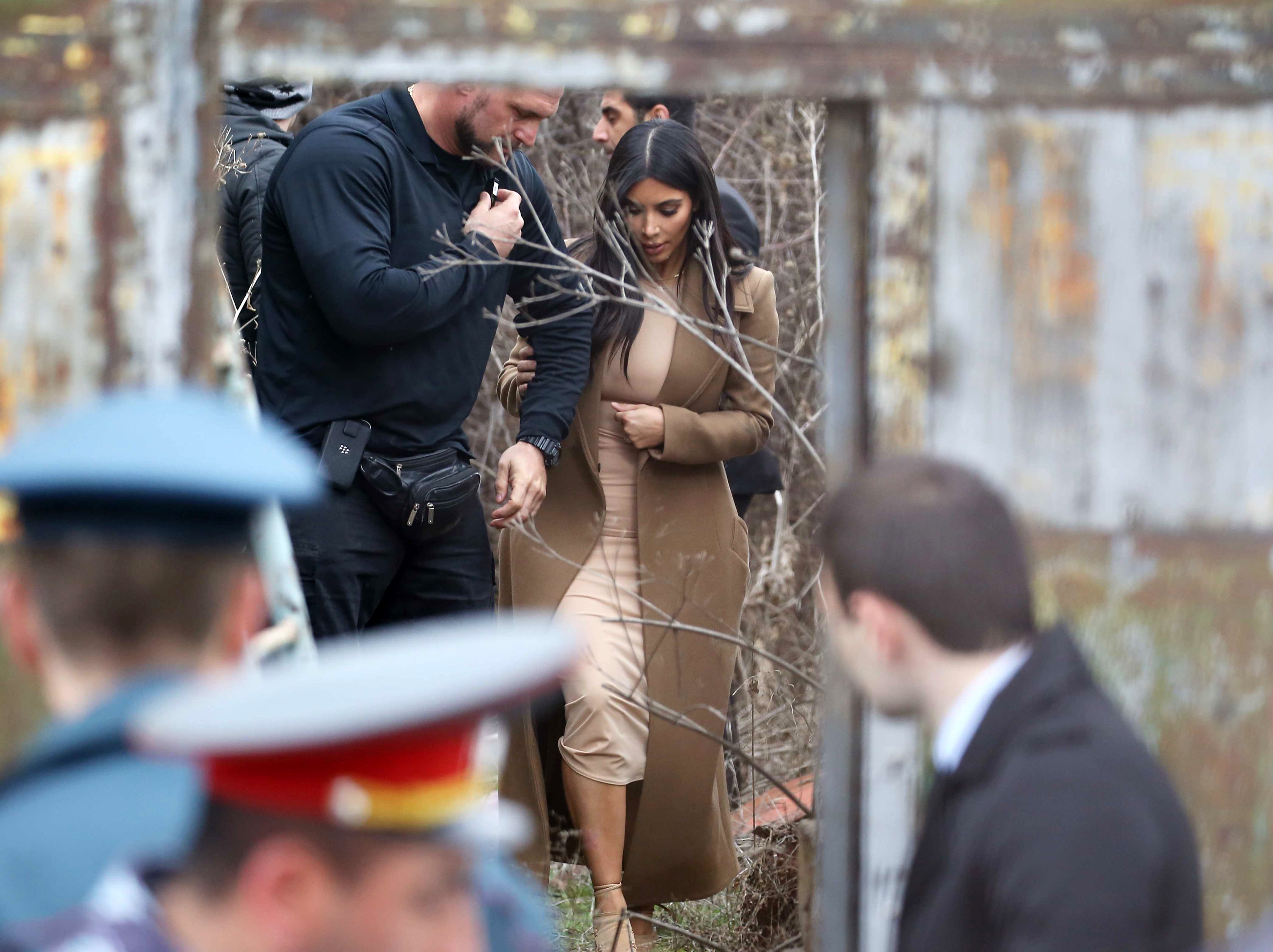 Access_Kardashian_03.jpg