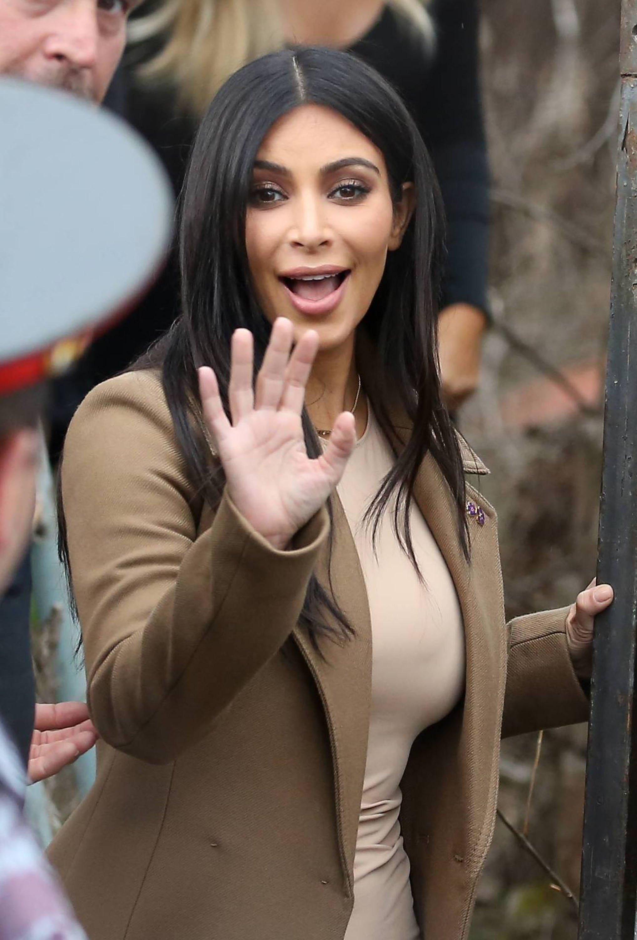 Access_Kardashian_05.jpg