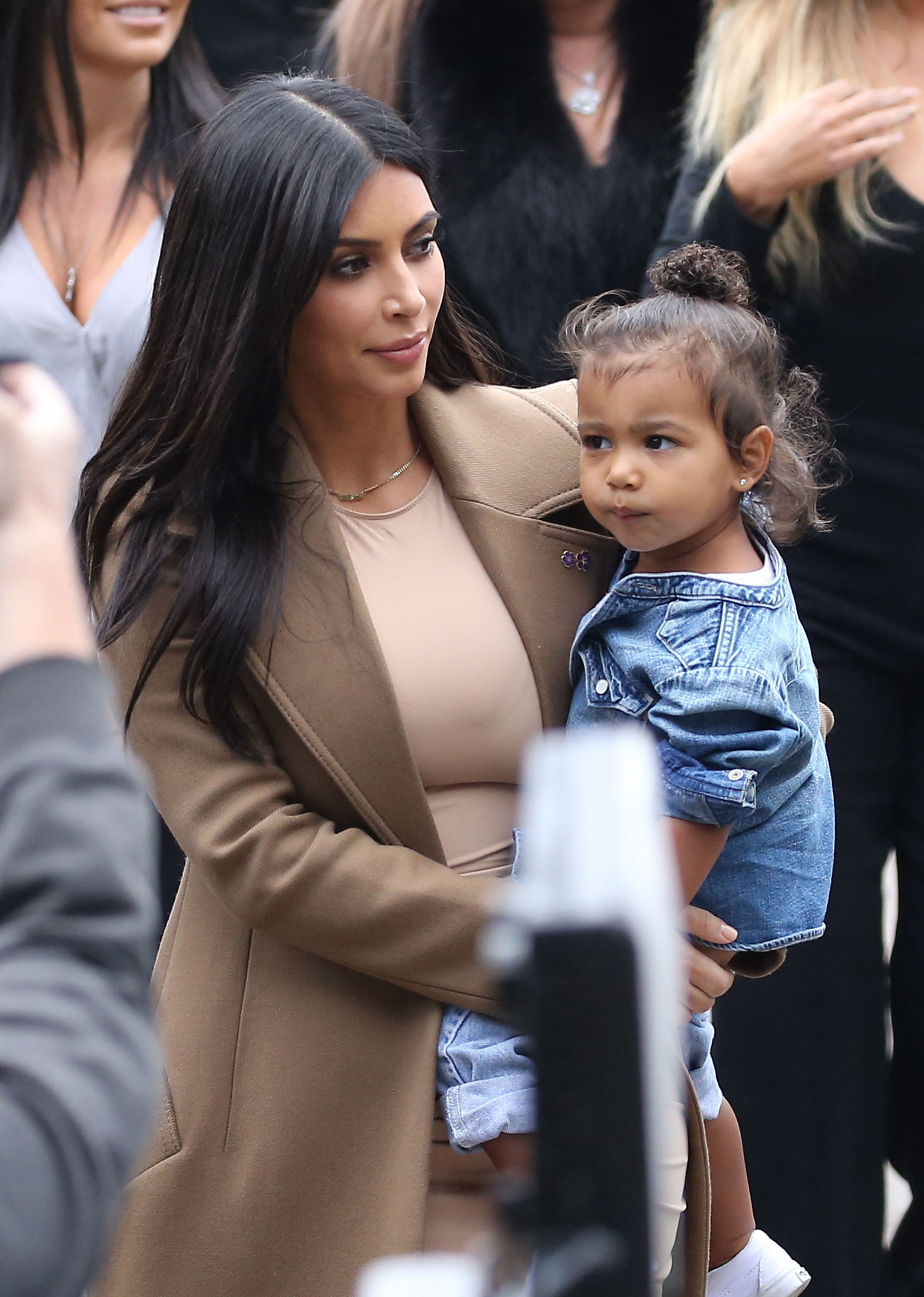 Access_Kardashian_06.jpg