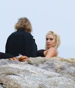 Access_Kardashian_02.jpg