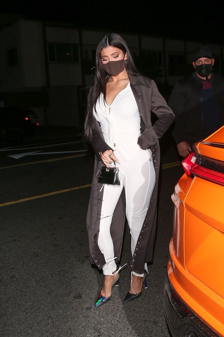 Access_Kardashian_002.jpg