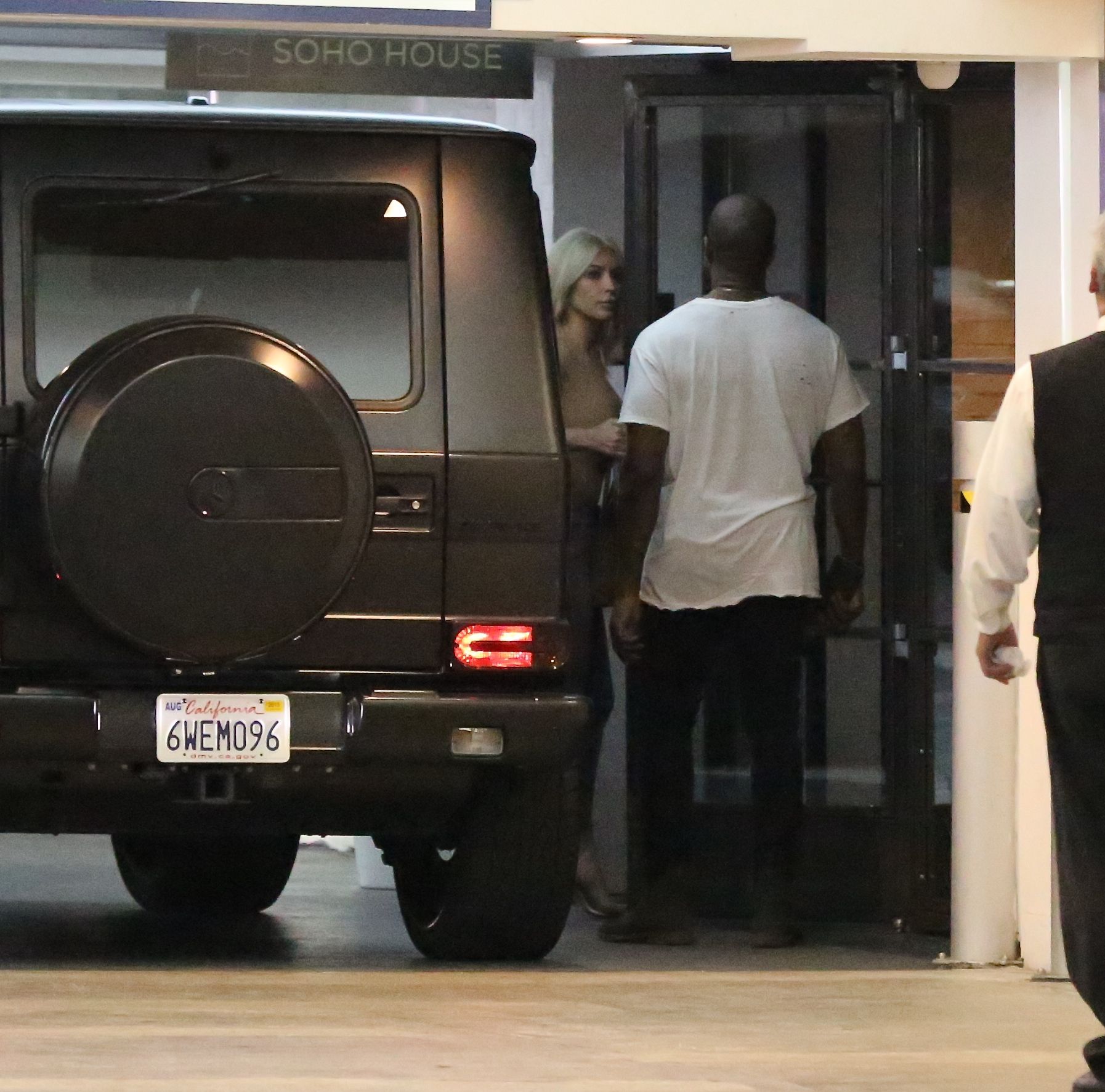 Access_Kardashian_02.jpeg