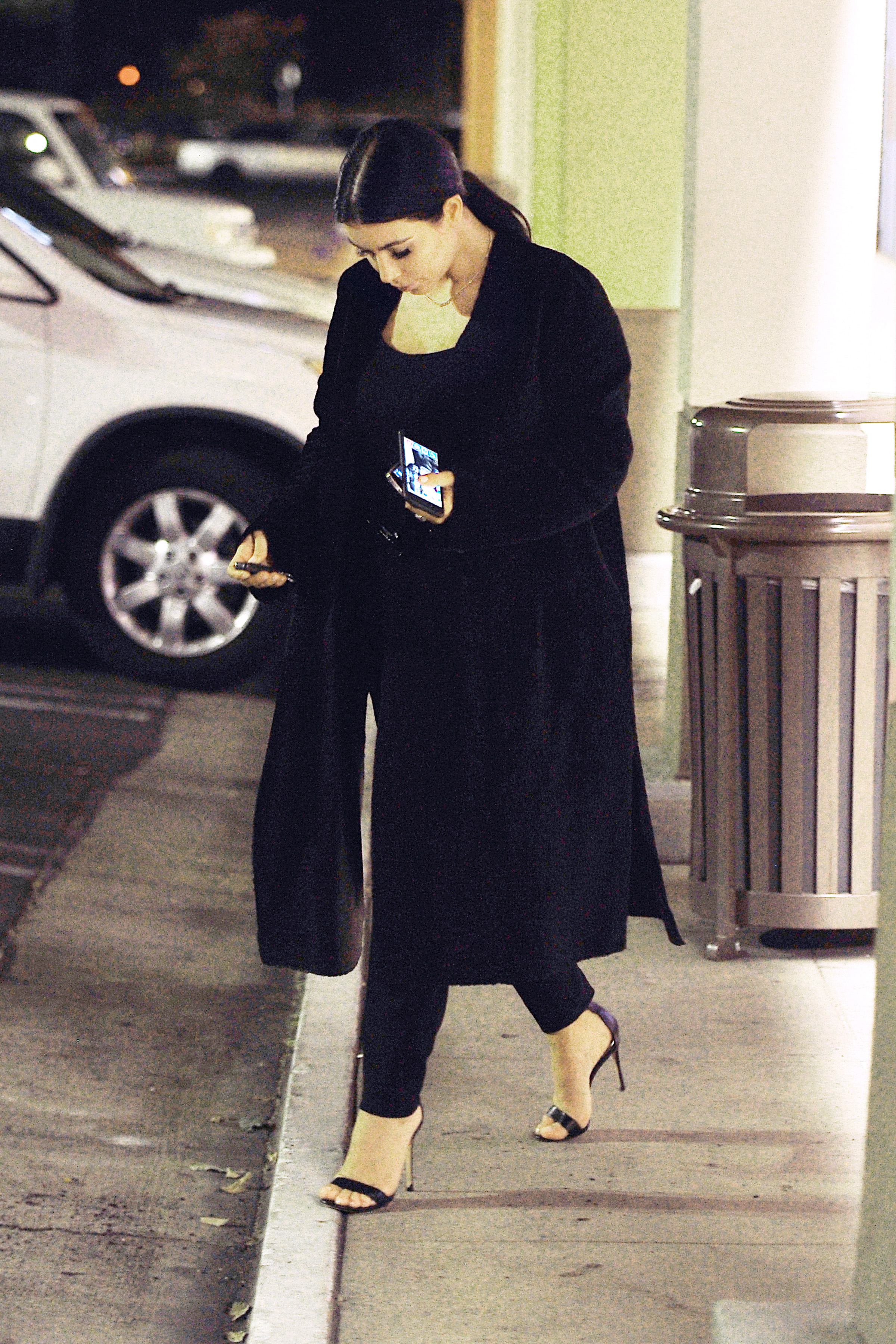 Access_Kardashian_03.jpg