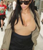 Access_Kardashian_03.jpg