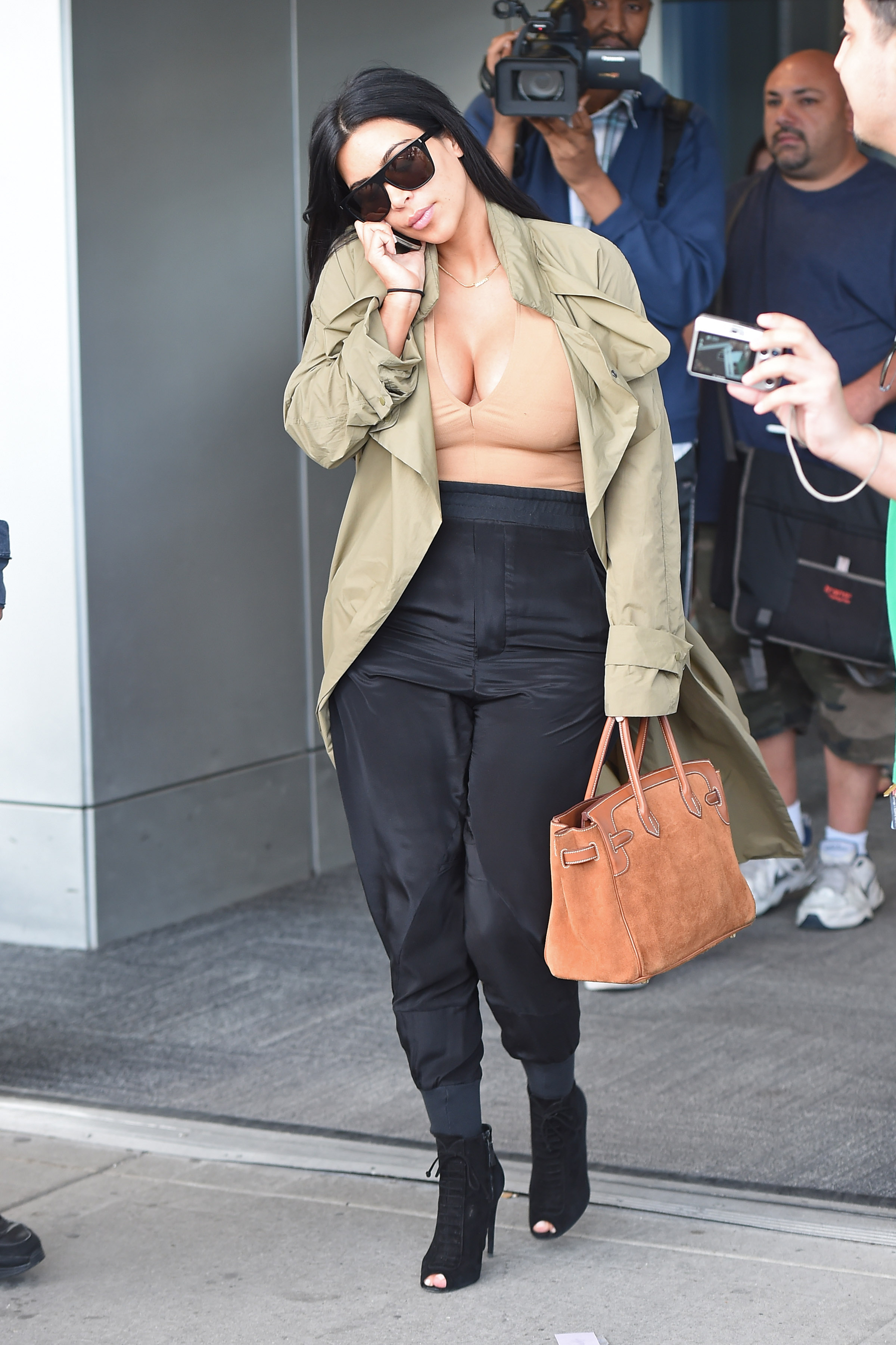 Access_Kardashian_04.jpg
