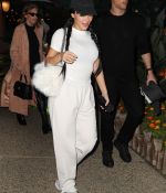 Access_Kardashian_01.jpg