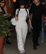 Access_Kardashian_06.jpg