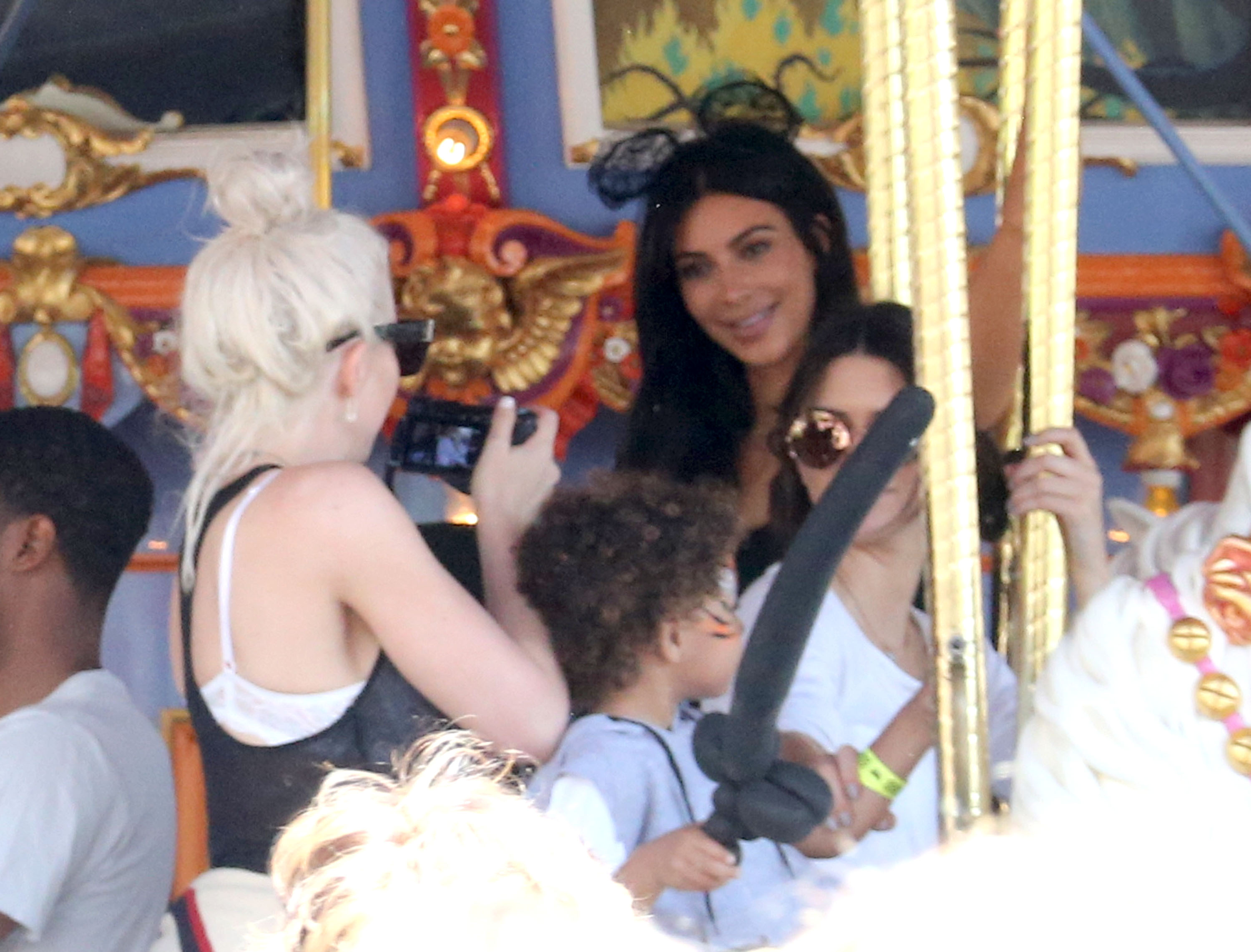 Access_Kardashian_021.jpg