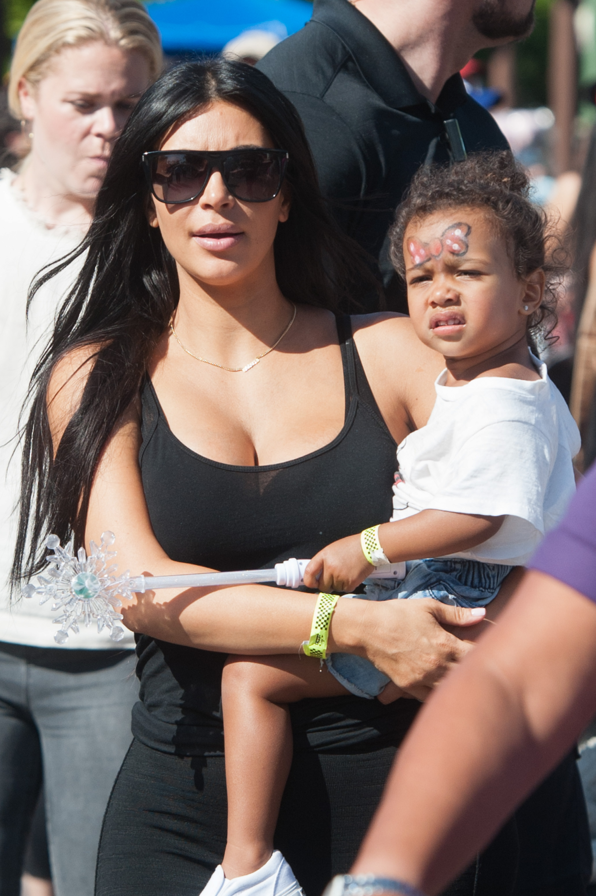 Access_Kardashian_09.jpg