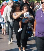 Access_Kardashian_012.jpg