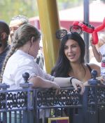 Access_Kardashian_03.jpg