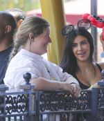 Access_Kardashian_04.jpg