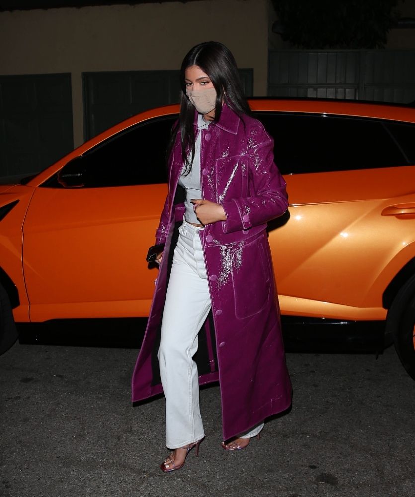 Access_Kardashian_001.jpg