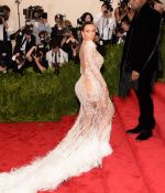 Access_Kardashian_08.jpg
