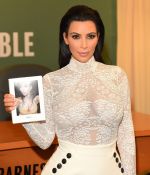 Access_Kardashian_011.jpg