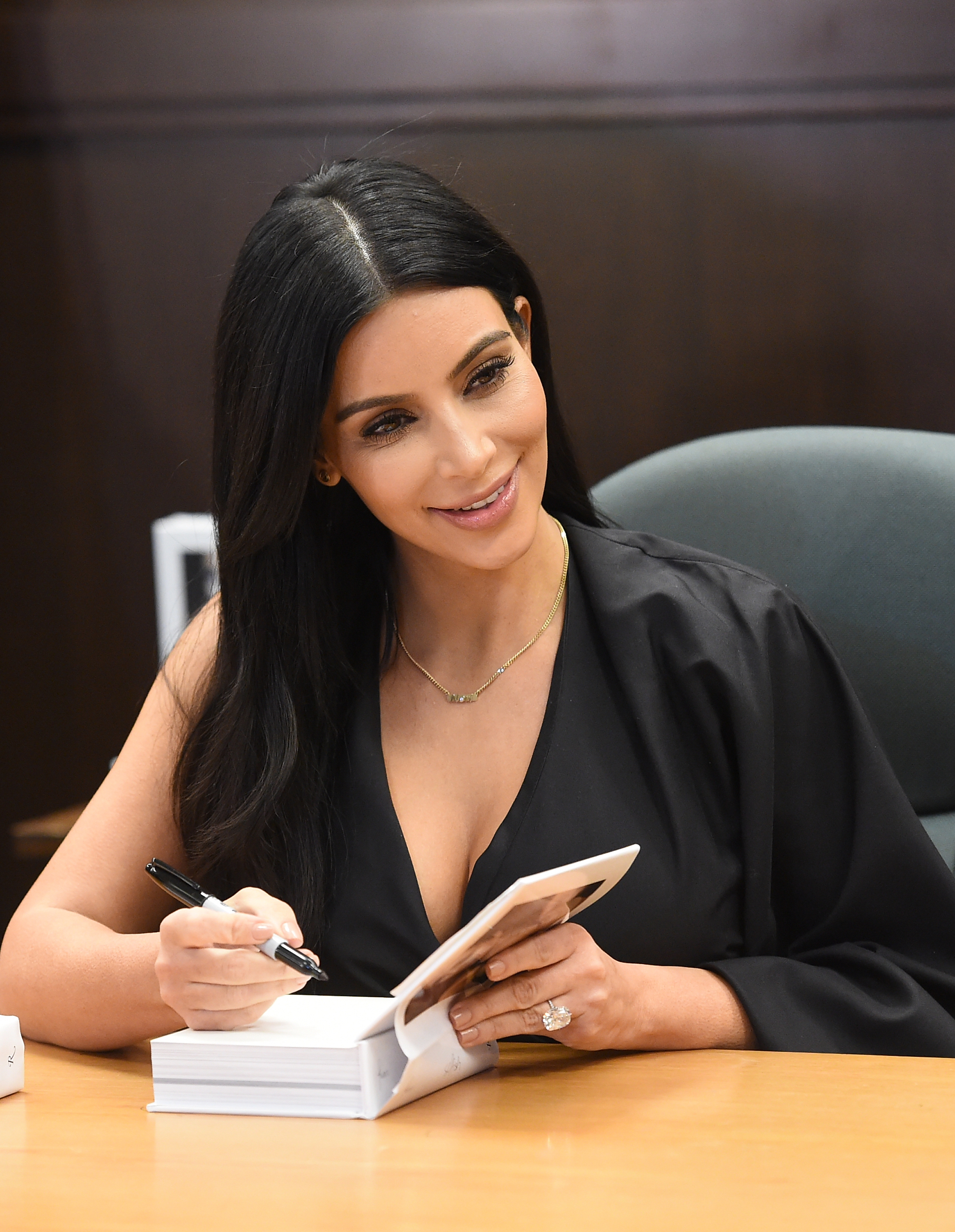 Access_Kardashian_03.jpg