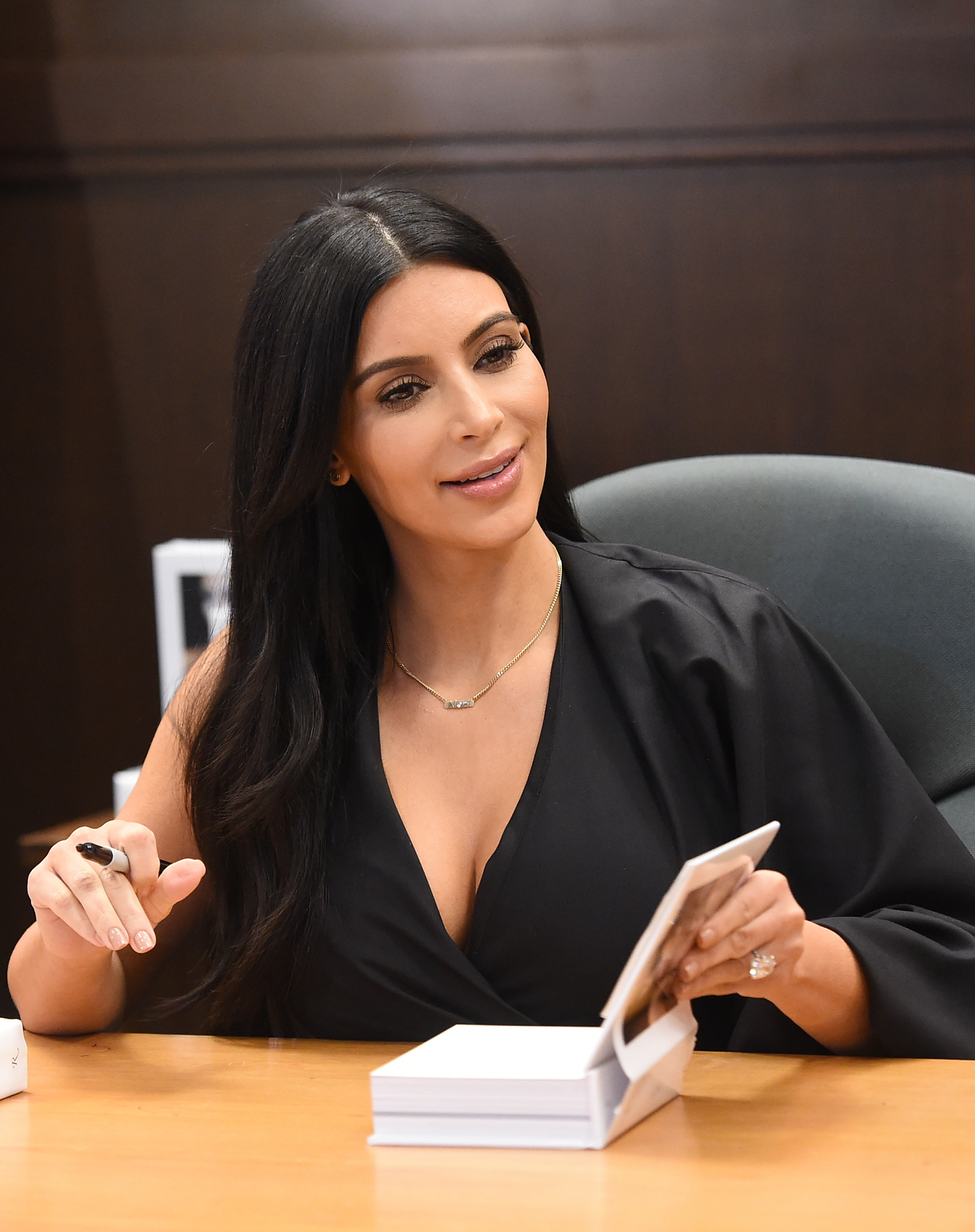 Access_Kardashian_07.jpg