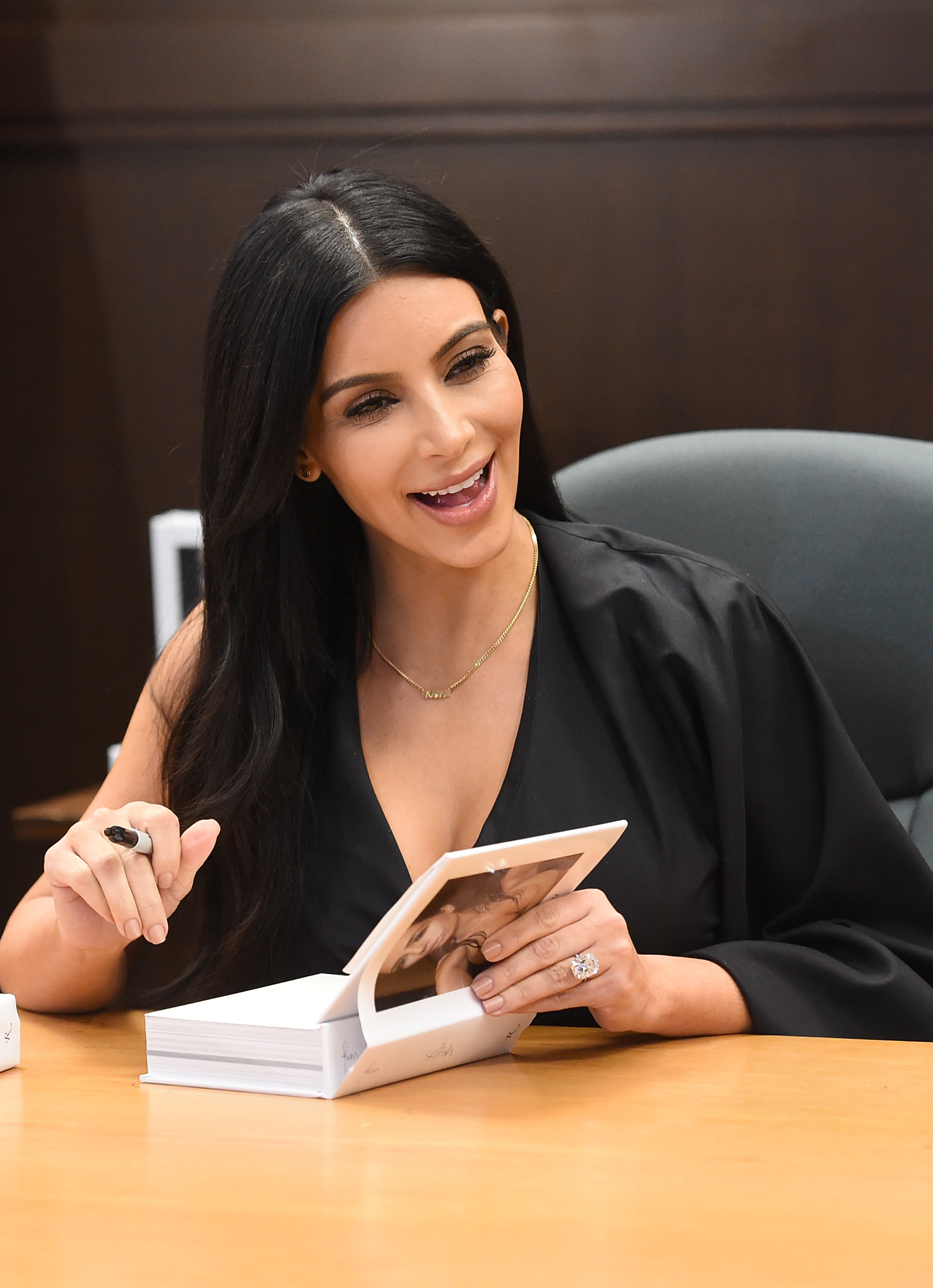 Access_Kardashian_08.jpg