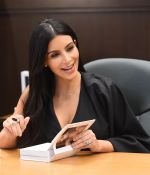 Access_Kardashian_01.jpg