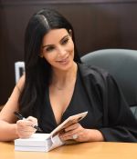 Access_Kardashian_06.jpg
