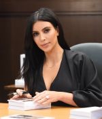Access_Kardashian_09.jpg