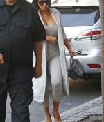 Access_Kardashian_02.jpg