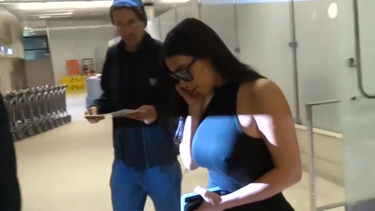 Access_Kardashian_03.jpg
