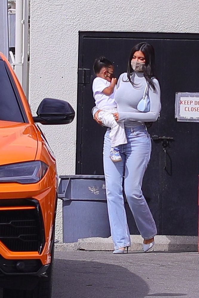 Access_Kardashian_003.jpg