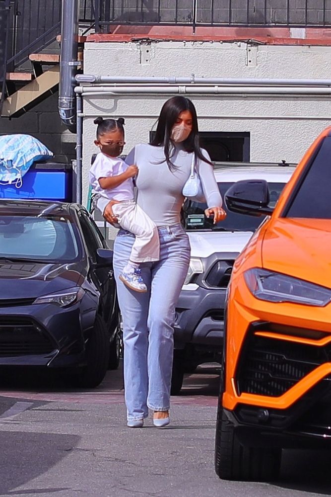 Access_Kardashian_004.jpg