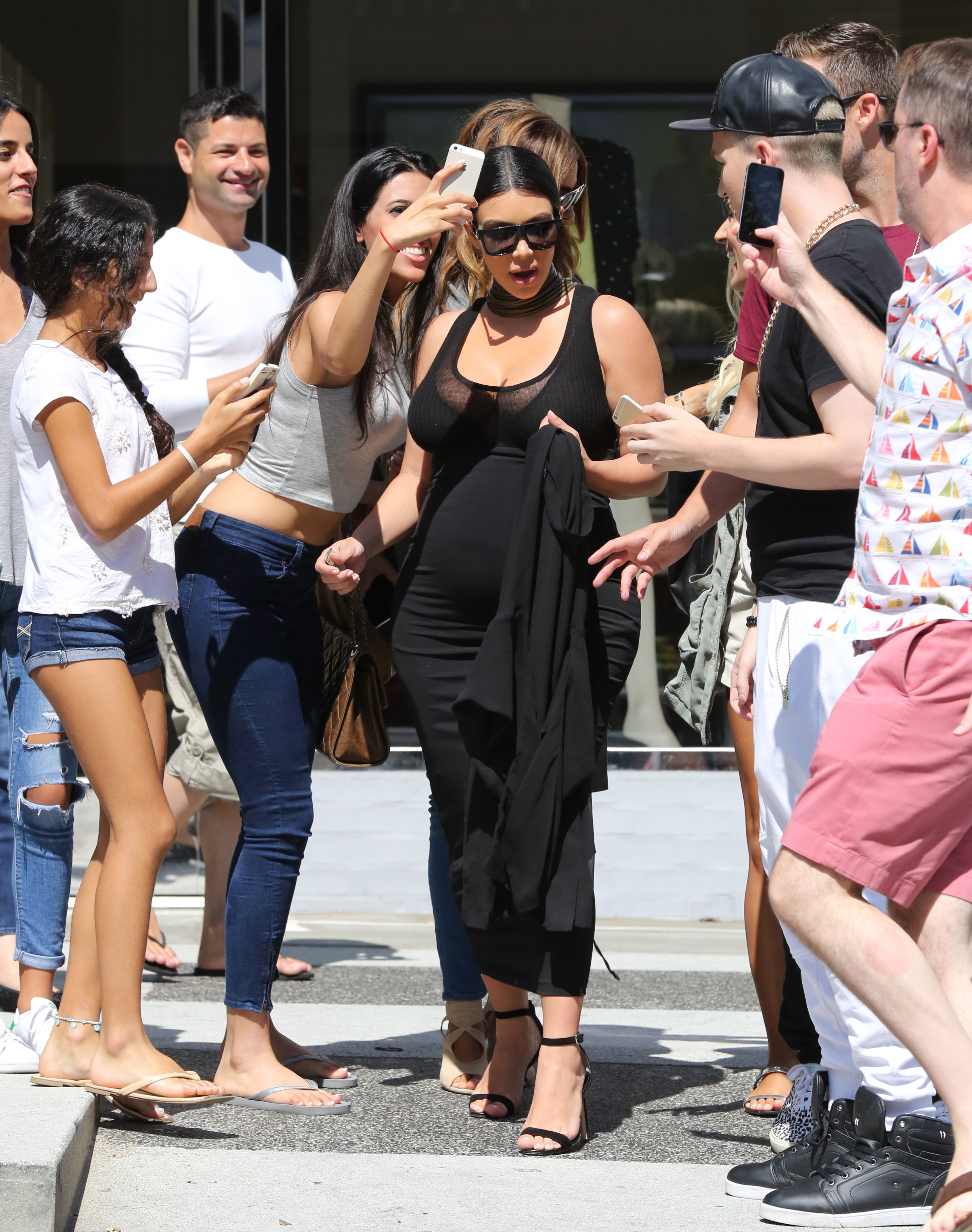 Access_Kardashian_03.jpeg