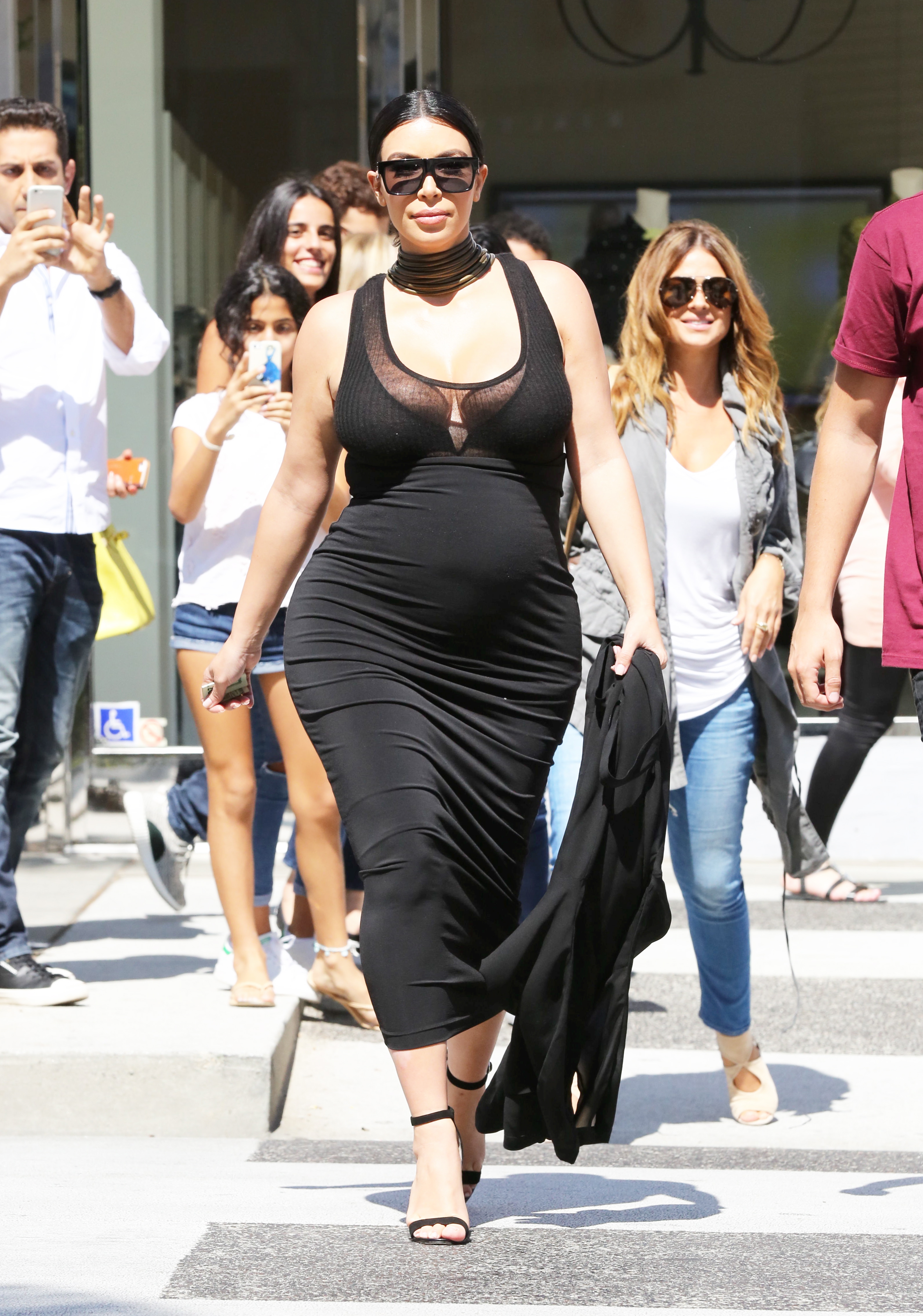 Access_Kardashian_05.jpeg