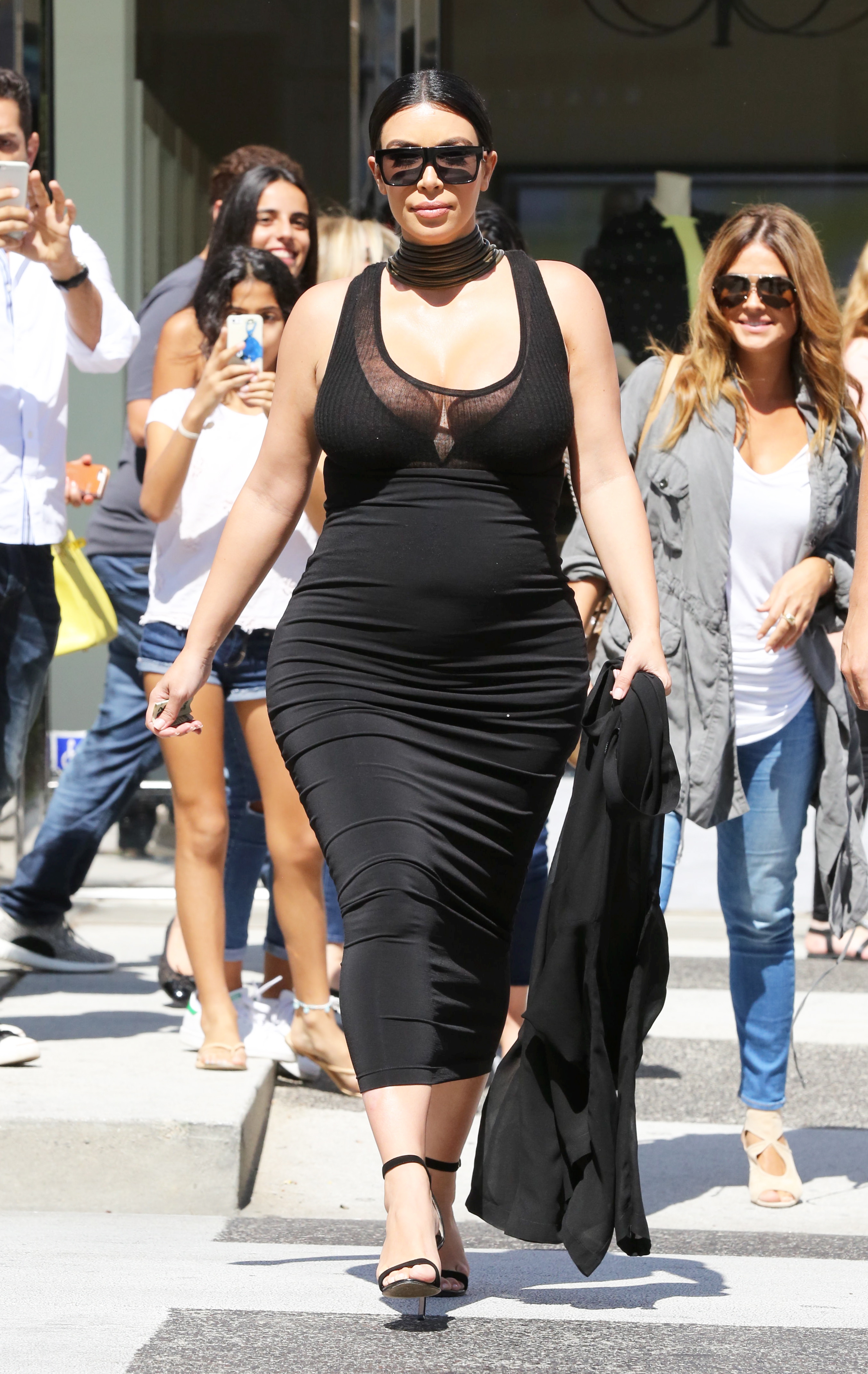 Access_Kardashian_06.jpeg