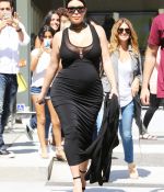 Access_Kardashian_05.jpeg