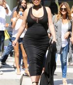 Access_Kardashian_06.jpeg