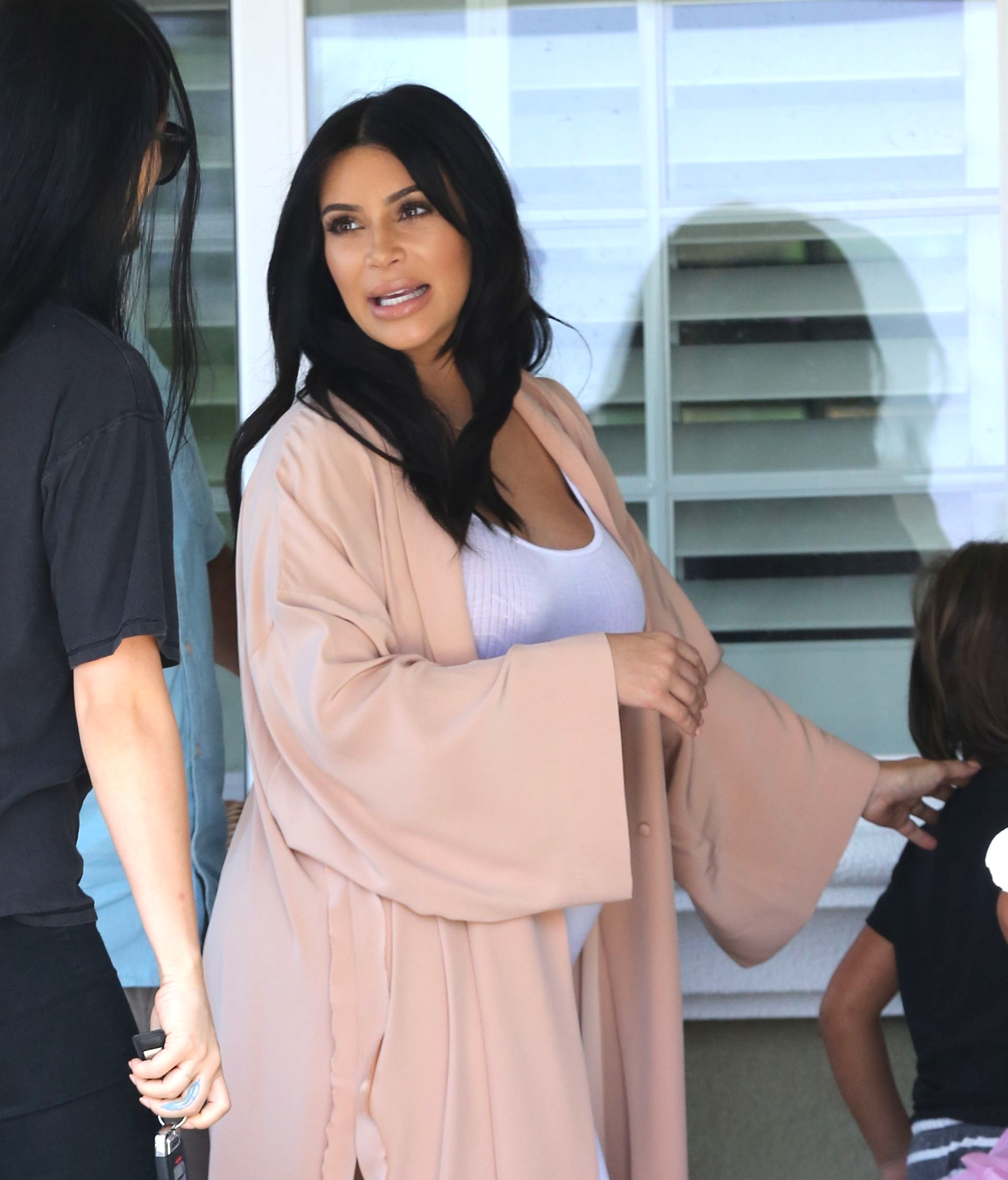 Access_Kardashian_08.jpg
