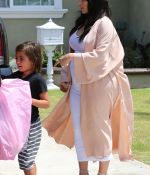 Access_Kardashian_03.jpg