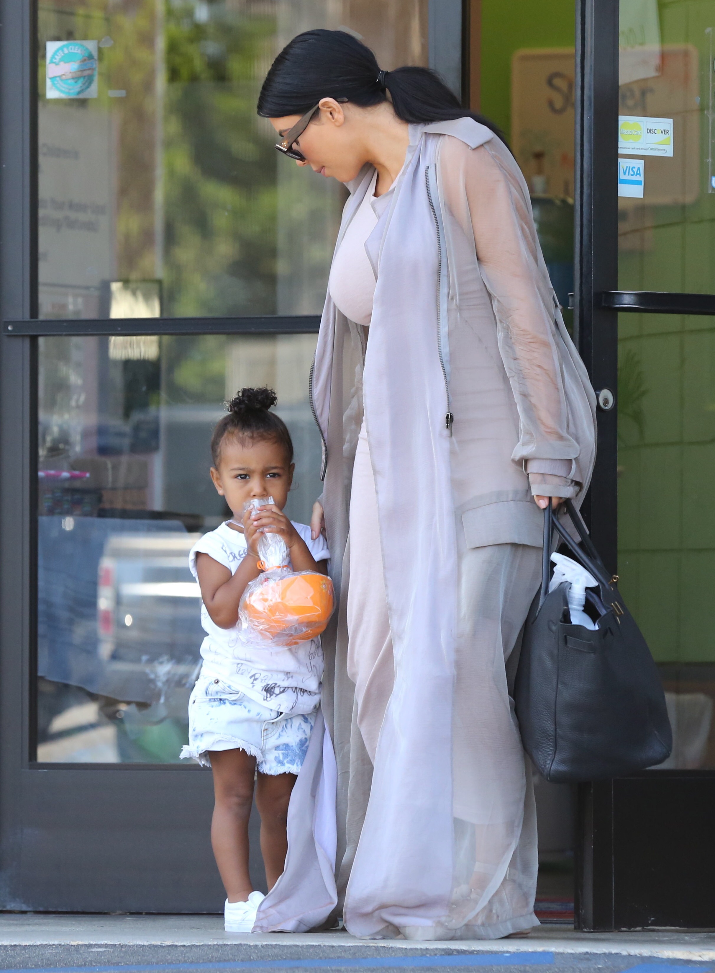 Access_Kardashian_022.jpg