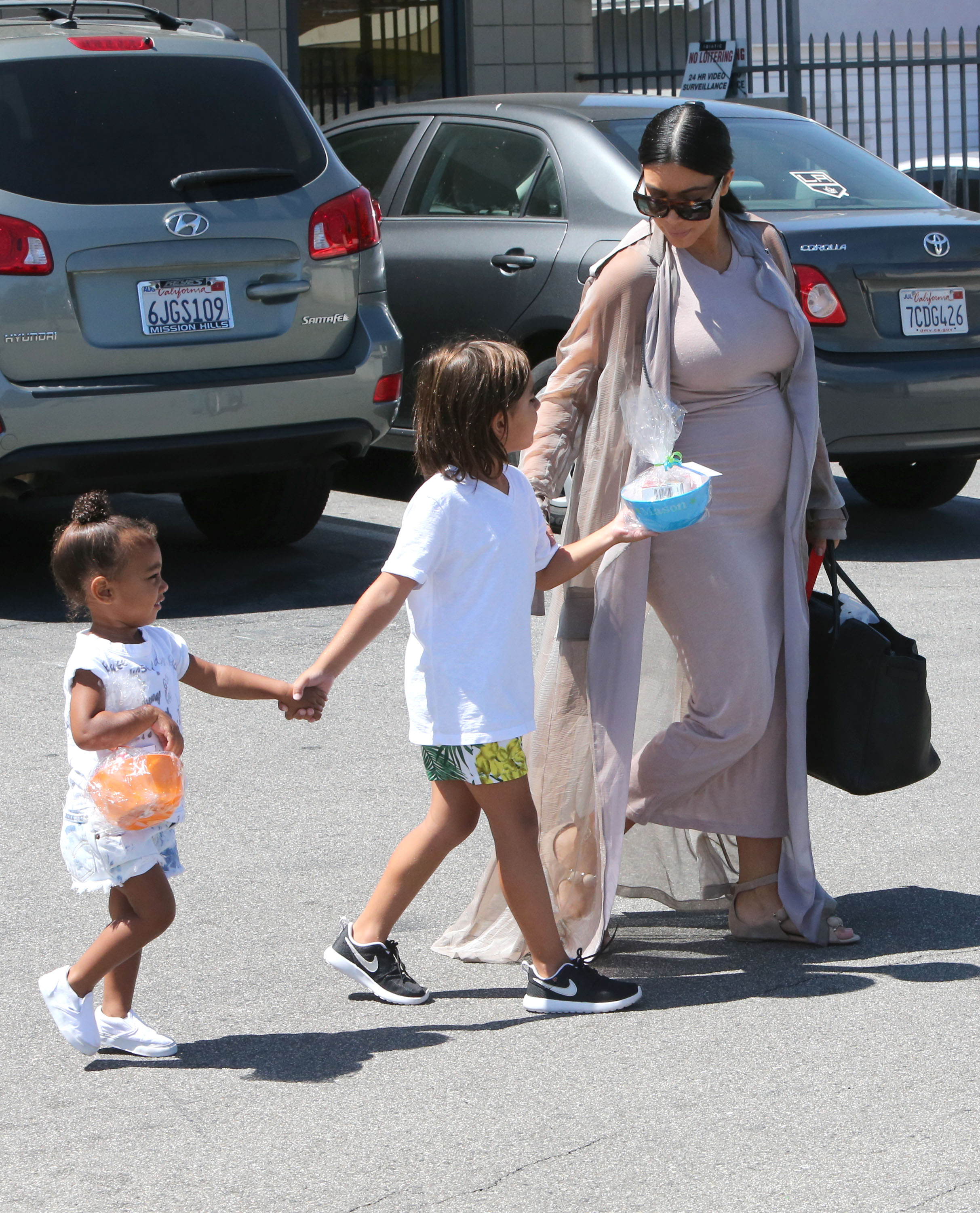 Access_Kardashian_05.jpg