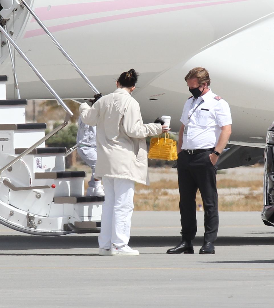 Access_Kardashian_001.jpg