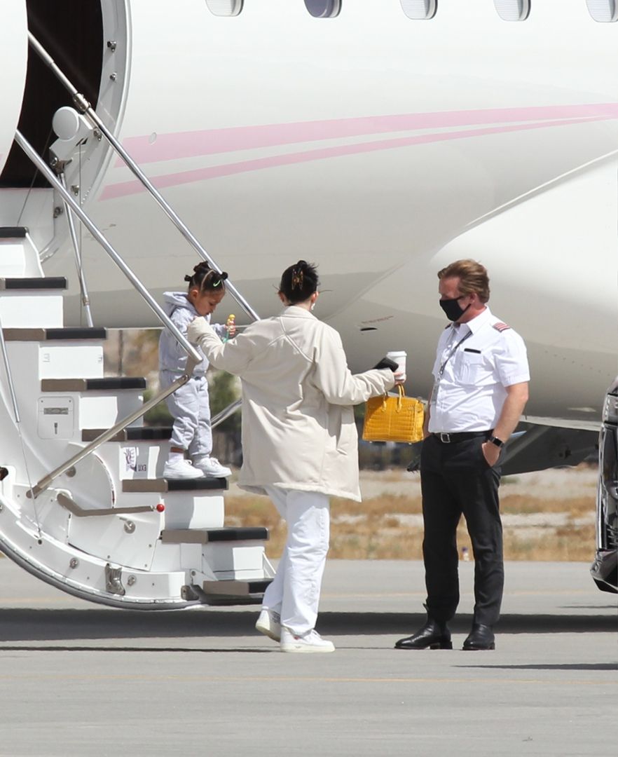 Access_Kardashian_002.jpg