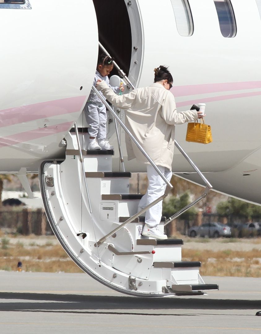 Access_Kardashian_005.jpg